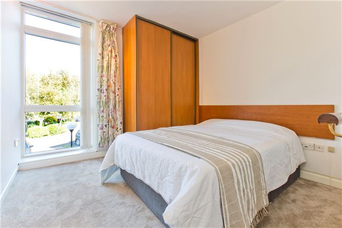 8 Milltown Grove, Dundrum Road, Dublin 14