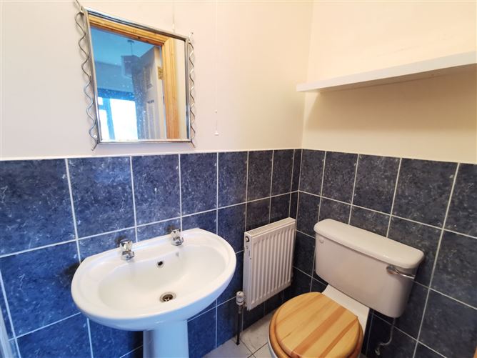 27 Sarsfield Crescent, Charlestown, Co. Mayo