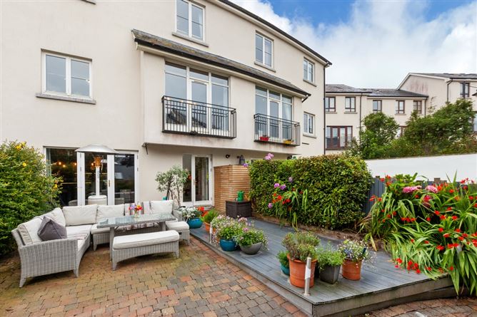 60 The Crescent, Robswall, Malahide,   County Dublin