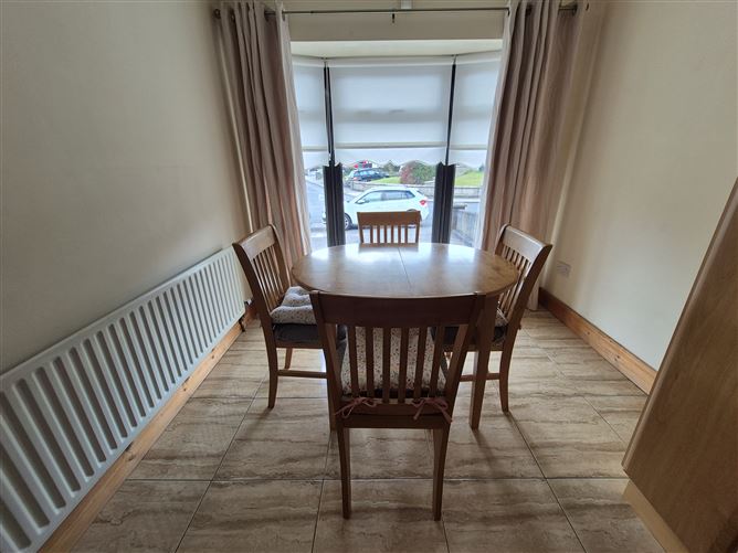 Photo 9 of 19 — 31 Hillbrook Drive, Drogheda, Louth