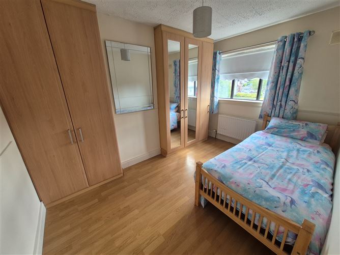 Photo 14 of 19 — 31 Hillbrook Drive, Drogheda, Louth