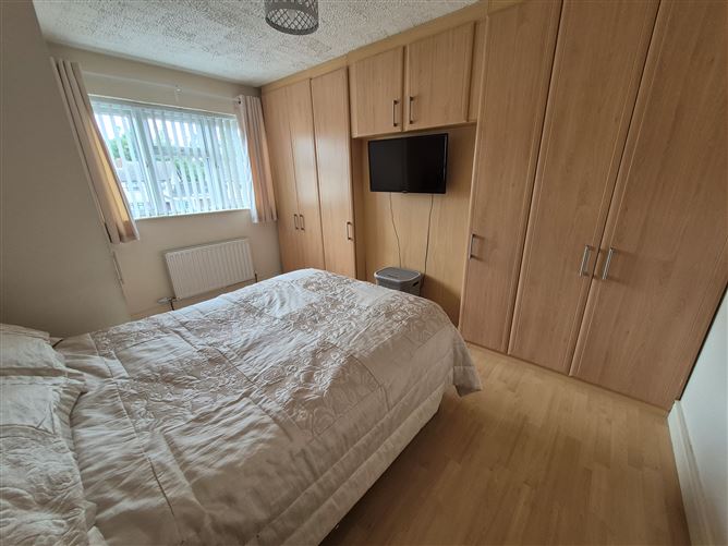 Photo 12 of 19 — 31 Hillbrook Drive, Drogheda, Louth