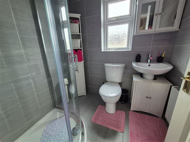 Photo 11 of 19 — 31 Hillbrook Drive, Drogheda, Louth