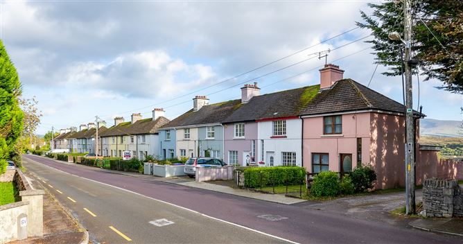 6 Killowen Cottages, Kenmare, Co. Kerry