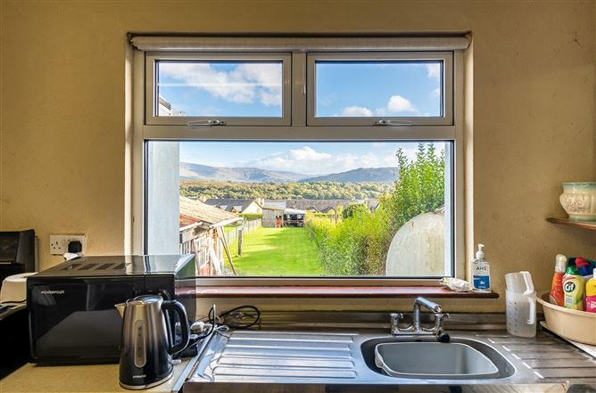 6 Killowen Cottages, Kenmare, Co. Kerry