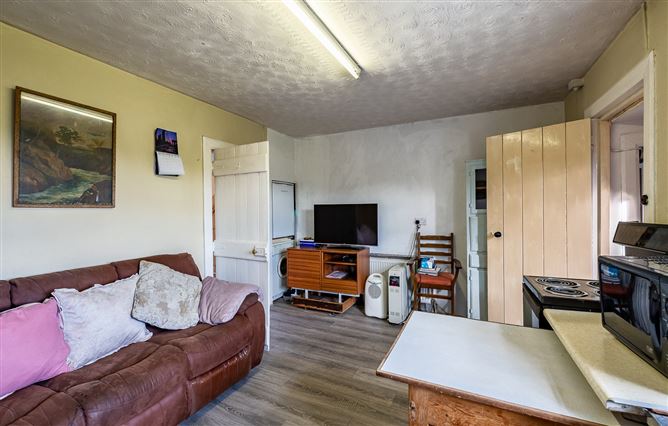 6 Killowen Cottages, Kenmare, Co. Kerry