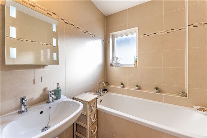 9 Ashton Court, Ashton Broc, Swords Co Dublin	, Swords, County Dublin