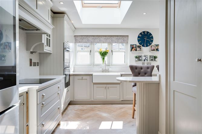 7 The Avenue, St Marnock's Bay, Portmarnock, County Dublin