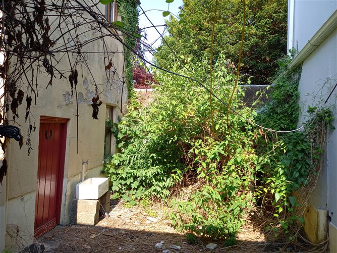 2 Shamrock Place, Blackrock Road, Cork., Blackrock, Cork