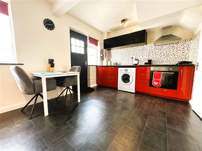 27 Lee Estate, Island Road, Limerick City, Co. Limerick, City Centre (Limerick), Limerick City