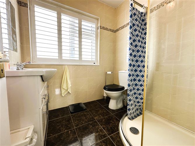 27 Lee Estate, Island Road, Limerick City, Co. Limerick, City Centre (Limerick), Limerick City