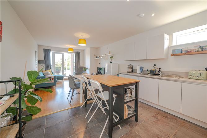 Apartment 3 El-Pinar, Kilgobbin Road, Sandyford, Dublin