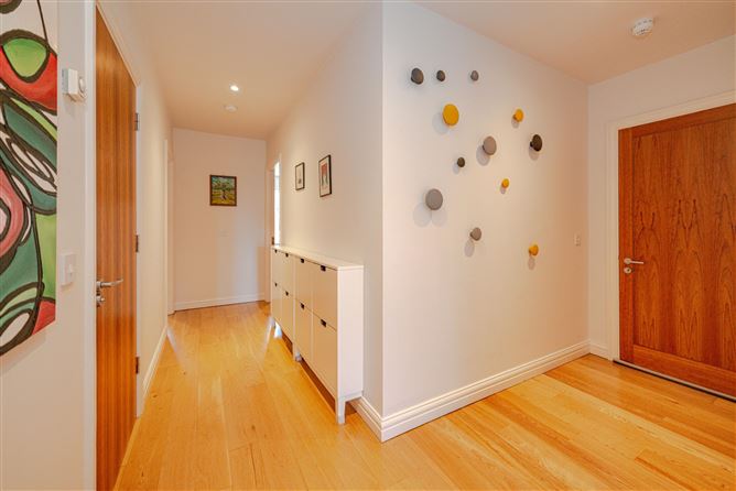 Apartment 3 El-Pinar, Kilgobbin Road, Sandyford, Dublin