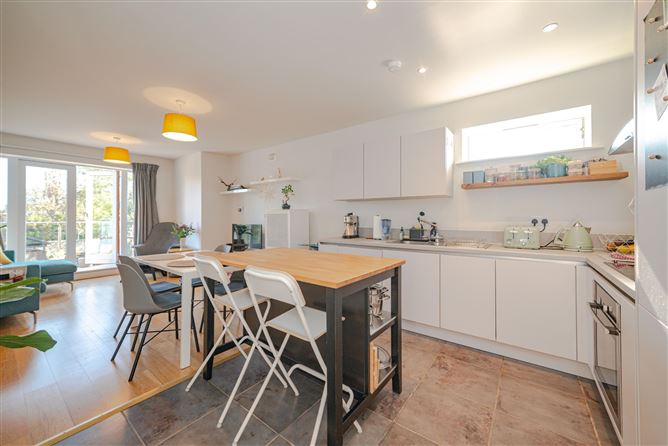 Apartment 3 El-Pinar, Kilgobbin Road, Sandyford, Dublin