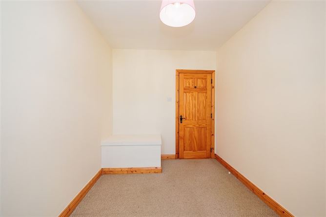 33 Glen Vale, Ballyragget, Co. Kilkenny