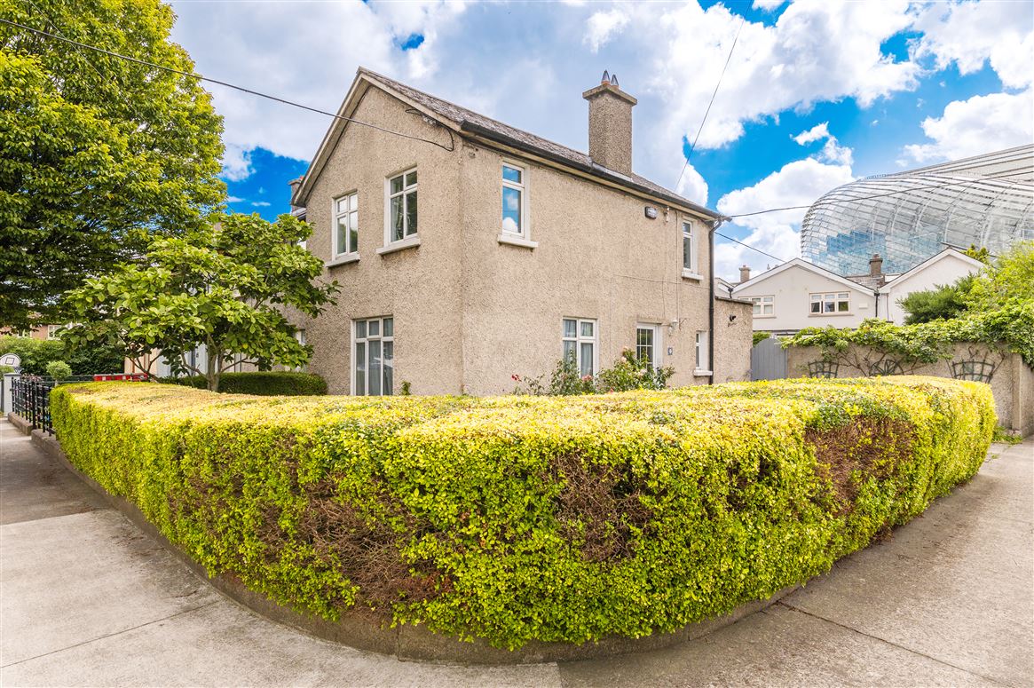 67 O'Connell Gardens, Sandymount, Dublin 4