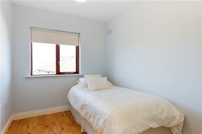 https://photos-a.propertyimages.ie/media/1/6/0/4957061/30e043cc-5e4e-4a3c-8ecd-d3dd19b4c8af_l.jpg