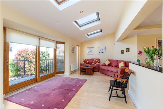 https://photos-a.propertyimages.ie/media/1/6/0/4957061/30e043cc-5e4e-4a3c-8ecd-d3dd19b4c8af_l.jpg