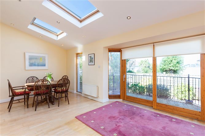https://photos-a.propertyimages.ie/media/1/6/0/4957061/30e043cc-5e4e-4a3c-8ecd-d3dd19b4c8af_l.jpg