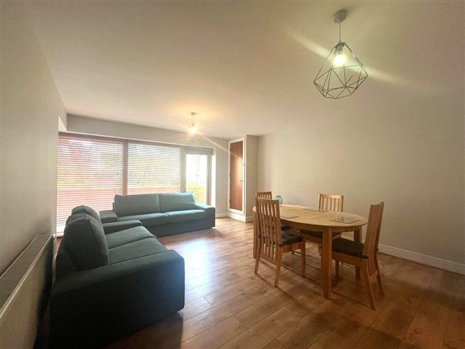 Glenesky Square, Phoenix Park Racecourse, Dublin 15, Dublin