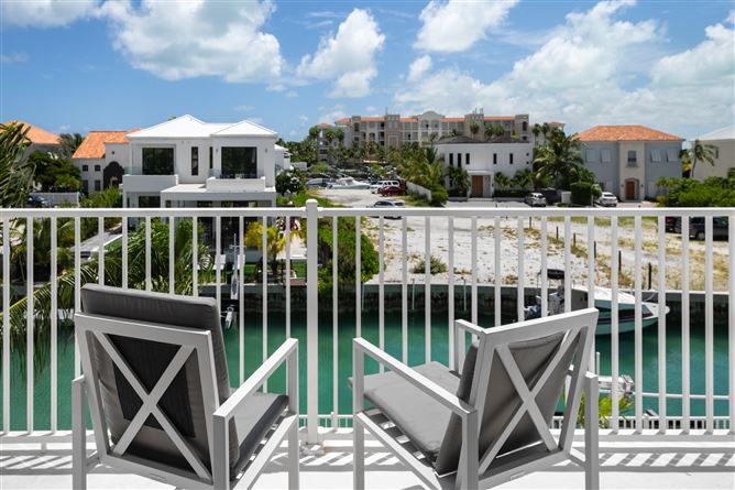 Photo 9 of 10 — Canal Drift,Leeward Settlement,Providenciales and West Caicos,Turks and Caicos