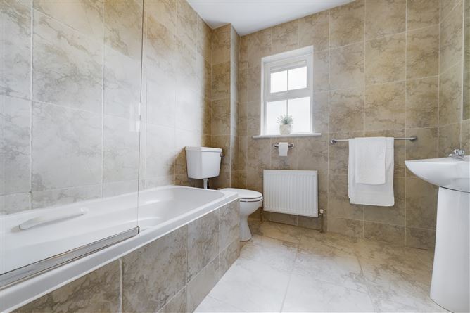 14 Meneval Grove Farmleigh, Dunmore Road, Waterford