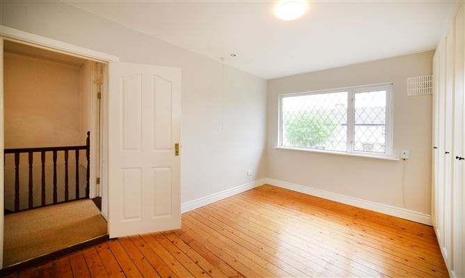 26 Whitehall Park, Terenure, Dublin