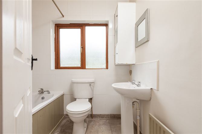 Whites Hill, Clonhaston, Enniscorthy, Co. Wexford.