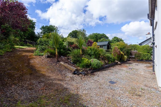 Whites Hill, Clonhaston, Enniscorthy, Co. Wexford.