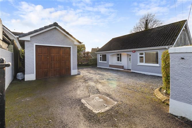 https://photos-a.propertyimages.ie/media/1/6/1/4906161/35528524-b399-40dc-b5ee-346db82a533a_l.jpg