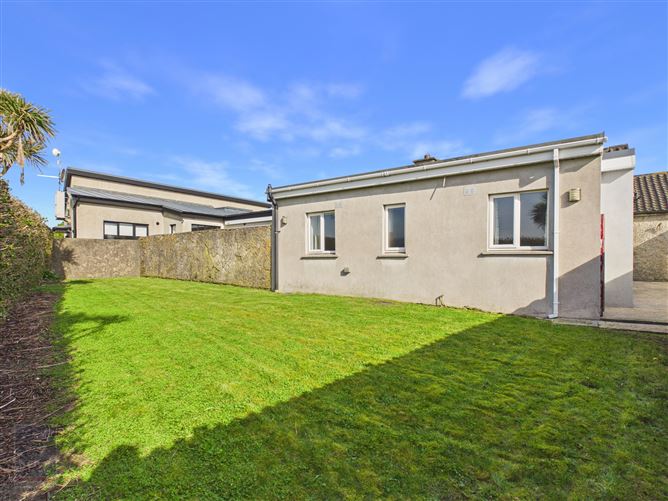 2 Coastguard Cottage, St. Helens, Wexford