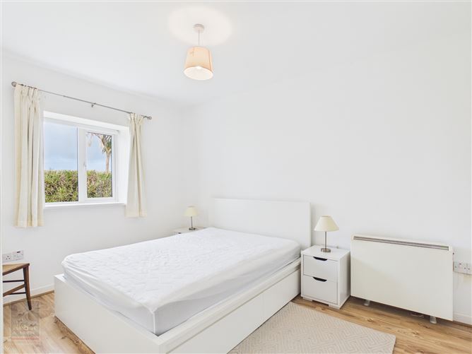 2 Coastguard Cottage, St. Helens, Wexford