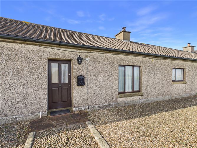 2 Coastguard Cottage, St. Helens, Wexford