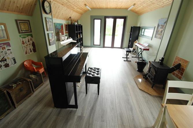 Ballinamore Rd, Drumshanbo, Leitrim