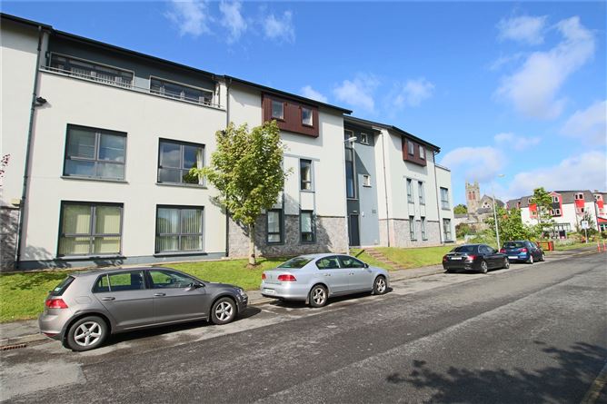 Main image for 7 The Plaza,Central Park,Carrick On Shannon,Co Leitrim