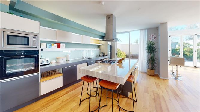 1 The Tides, Strand Road, Rosslare Strand, Co. Wexford