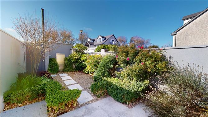 1 The Tides, Strand Road, Rosslare Strand, Co. Wexford