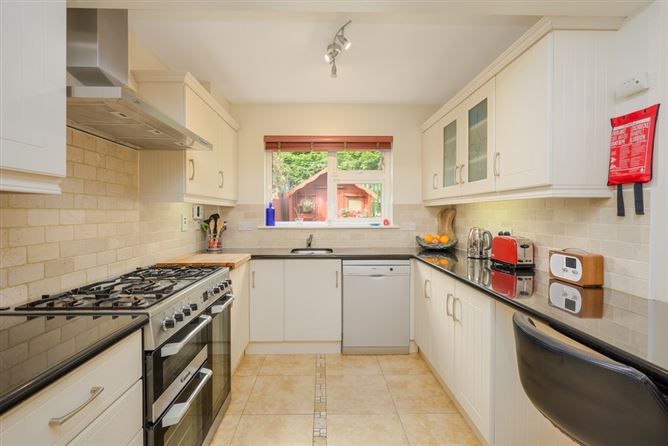 24 The Drive, Lios Cara, Killeens, Cork