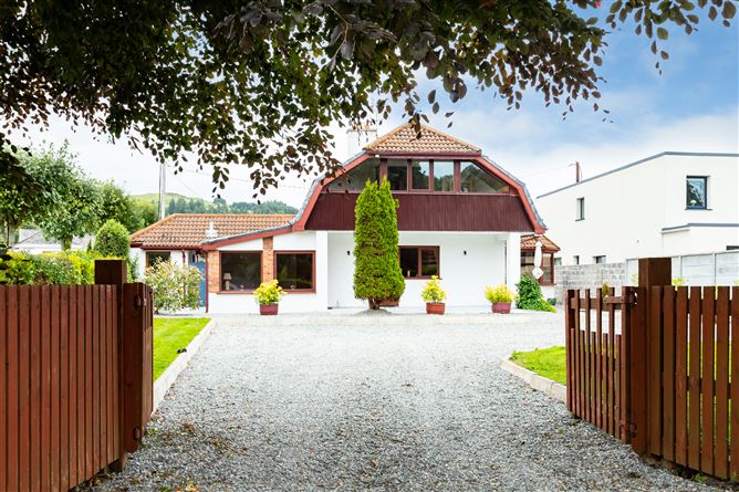 Cedarwood Lodge, Ballyvourney, Cork