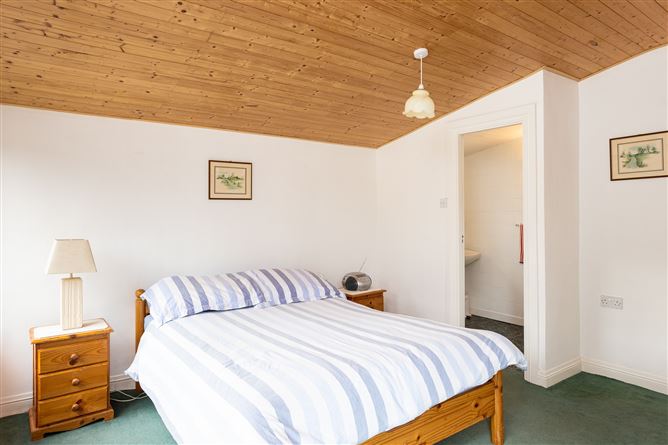 Cedarwood Lodge, Ballyvourney, Cork