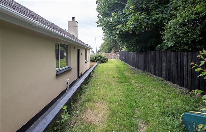 Bay View Cottage, Ballyknock, Dungarvan, Co. Waterford