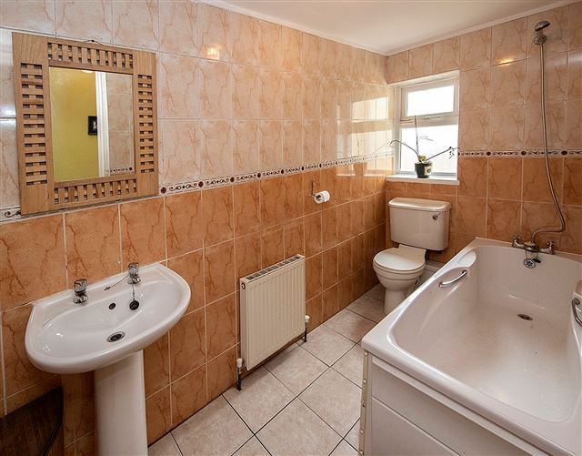 Bay View Cottage, Ballyknock, Dungarvan, Co. Waterford