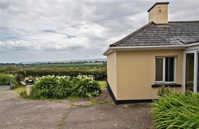 Bay View Cottage, Ballyknock, Dungarvan, Co. Waterford
