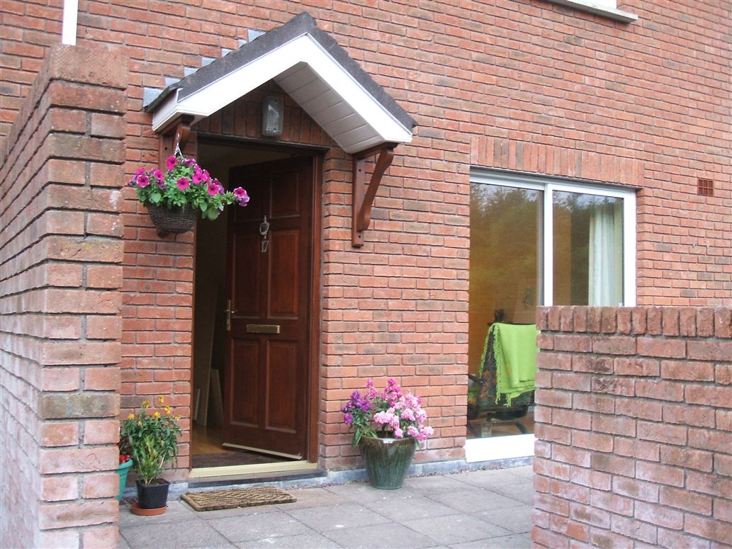 17 Cois Coillte Carrs Hill Douglas , Douglas,   Cork City, T12YN93