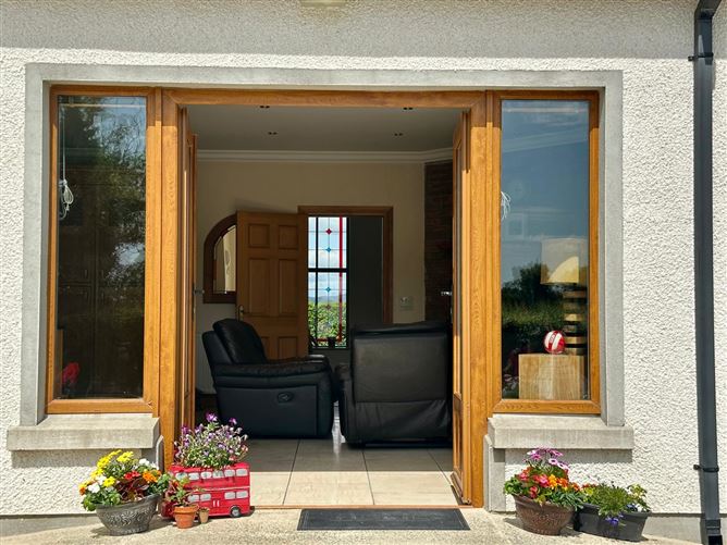 Sheelagh , Hackballscross, Louth