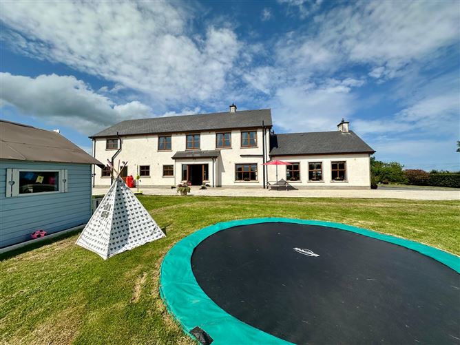 Sheelagh , Hackballscross, Louth