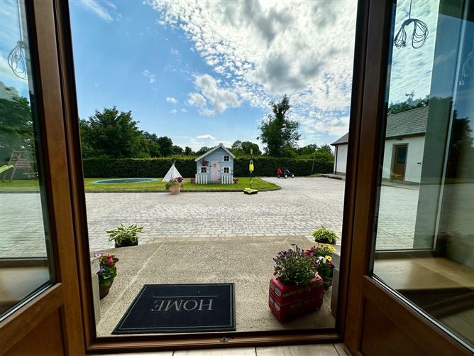 Sheelagh , Hackballscross, Louth