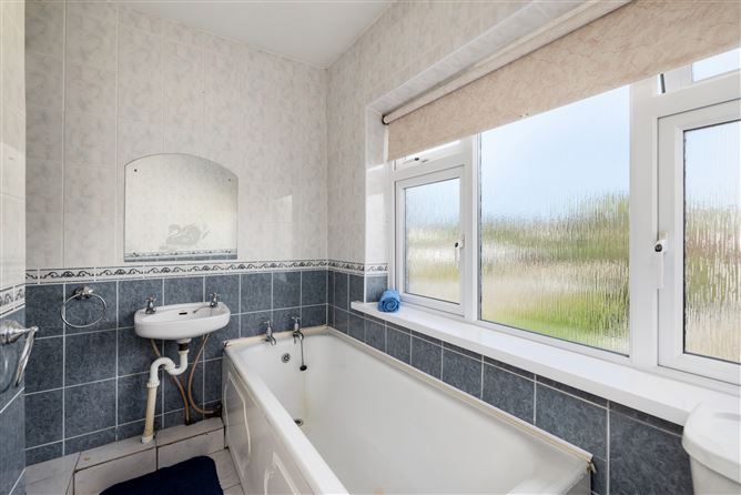 33 St.Fintans Park, Blackrock, Deansgrange, County Dublin