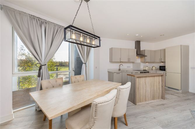 5 Orchard Hall, Castleknock, Dublin 15