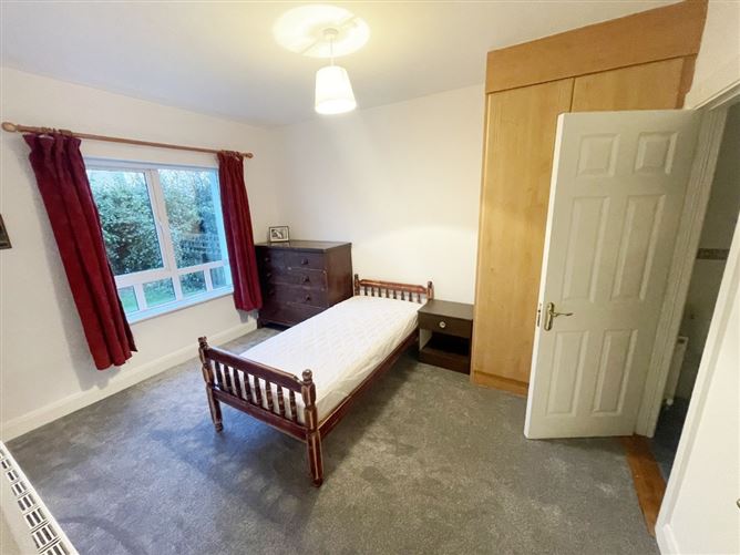 19 Cois Abhainn, Collooney, Sligo